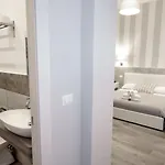 Di Nera Oda ve Kahvaltı 4*