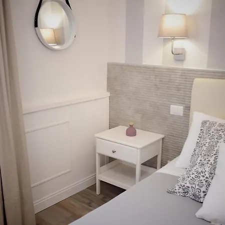 فندق مبيت وإفطار Di Nera 4*